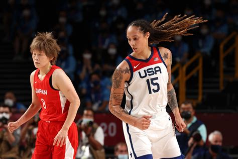 brittney griner salary overseas